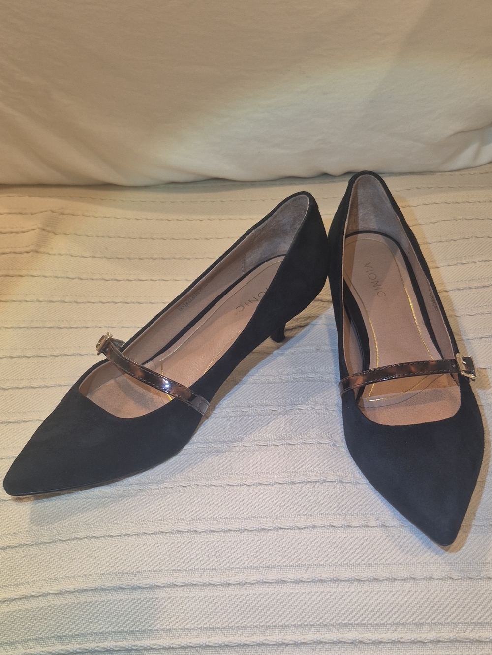 Vionic Minnie Mary Jane Pump with Tortiseshell Strap